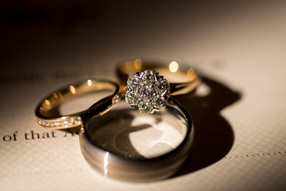wedding-giving-away-rings-closeup-bride-marriage-love-infocus-photography